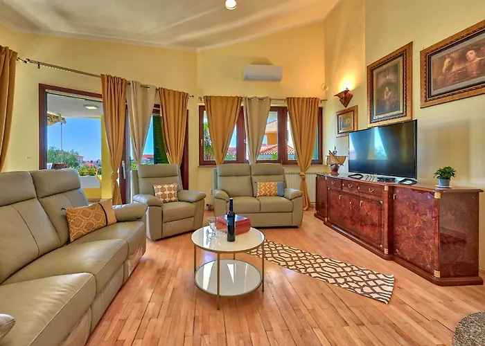 Villa Oscar, Zadar